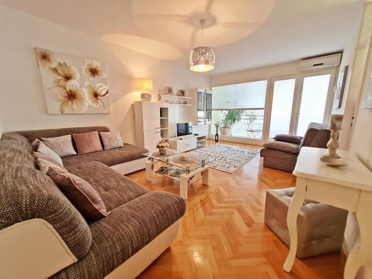 Beach Apartment Ivana Omiš Kültér fotó