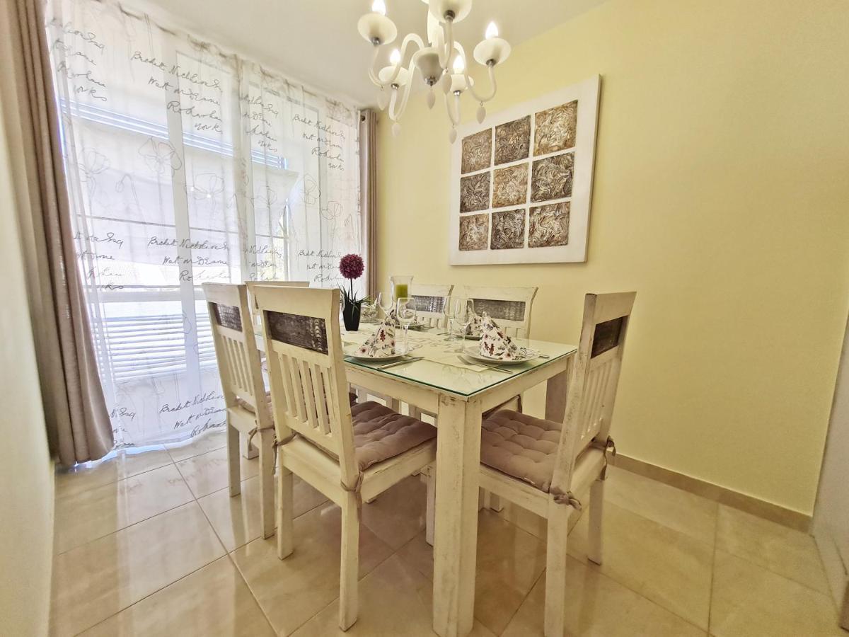 Beach Apartment Ivana Omiš Kültér fotó