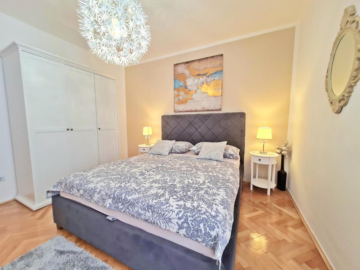 Beach Apartment Ivana Omiš Kültér fotó