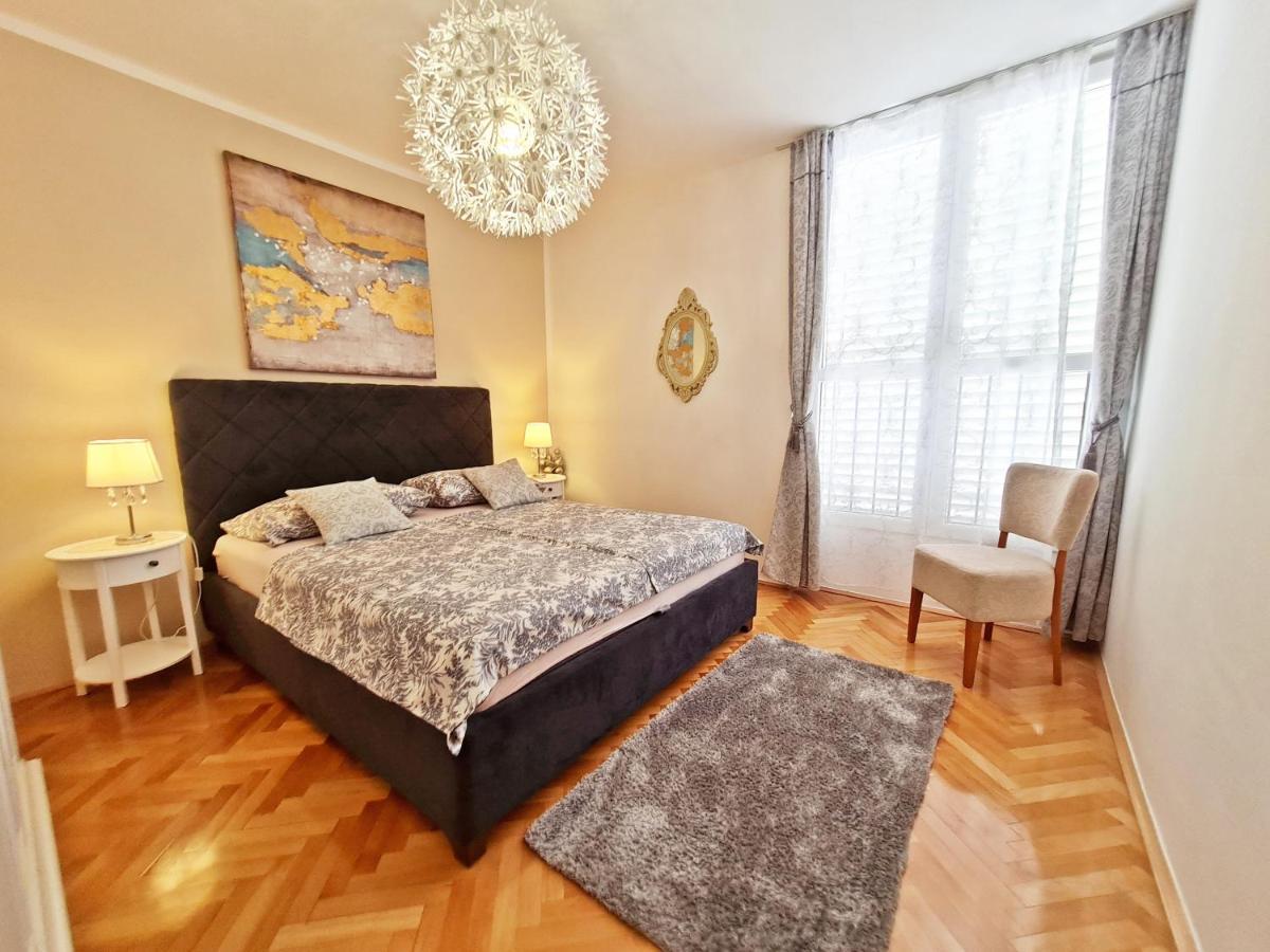 Beach Apartment Ivana Omiš Kültér fotó